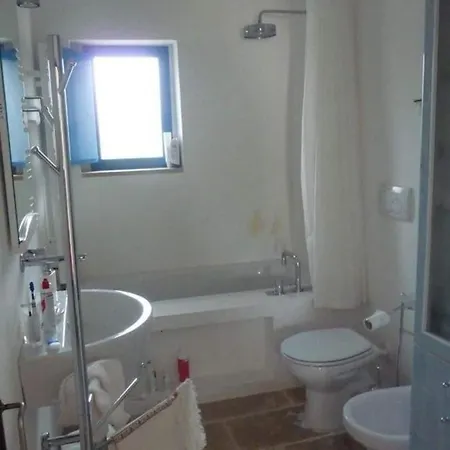Trullo Azzurro...in Un Mare Di Casa vacanze Locorotondo